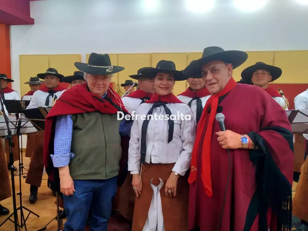 Abel Cornejo junto al Chaqueño Palavecino