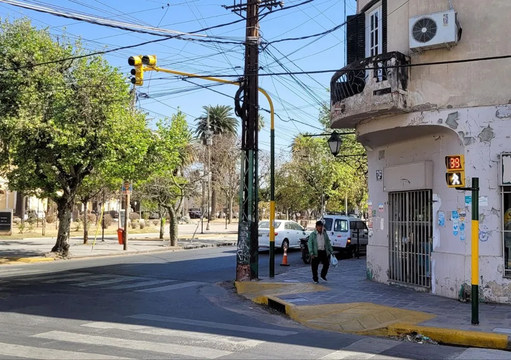 Semáforos en Zuviría y Leguizamón