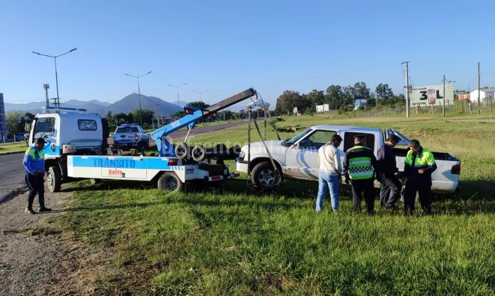 Ebrio terminó en una zanja