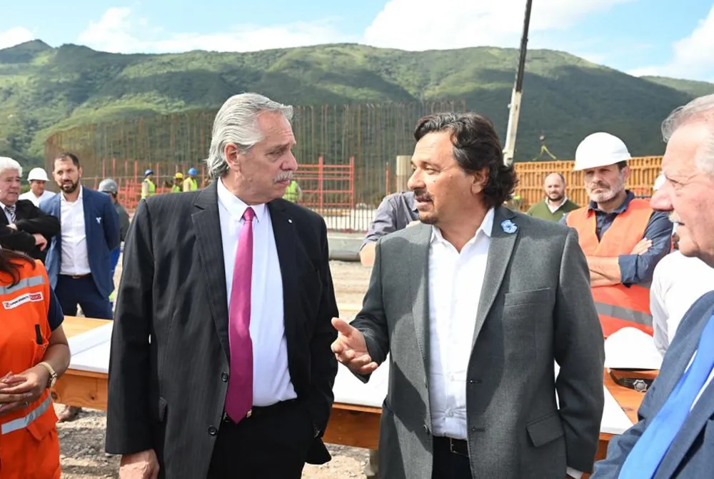 Alberto Fernández y Gustavo Sáenz