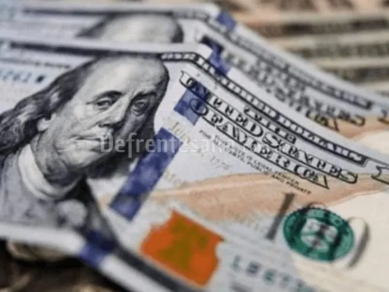 Dólar.