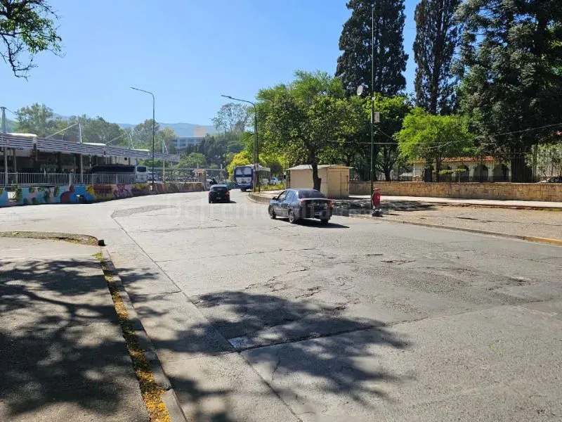 Inicia la repavimentación en avenida Yrigoyen. 