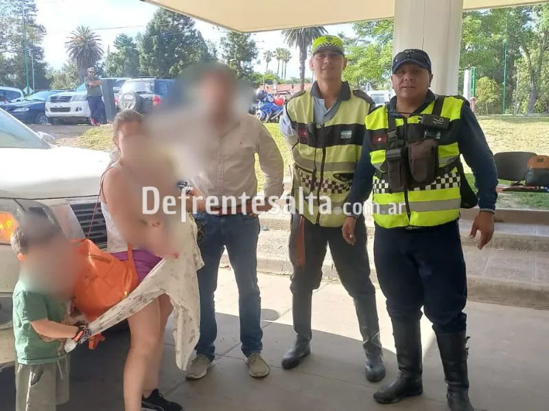 Familiares arribando al Materno.