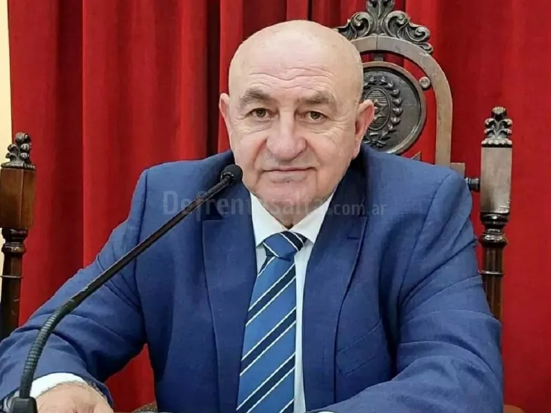 Mashur Lapad. 