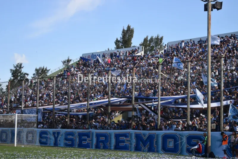 Hinchas de Juventud Antoniana
