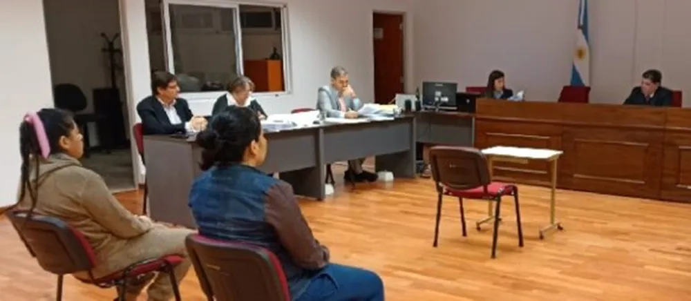 Madre-y-pareja-768x255