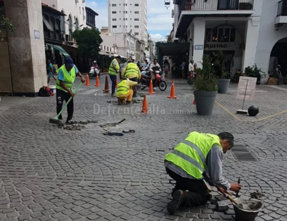 Arreglos en Plaza 9 de julio