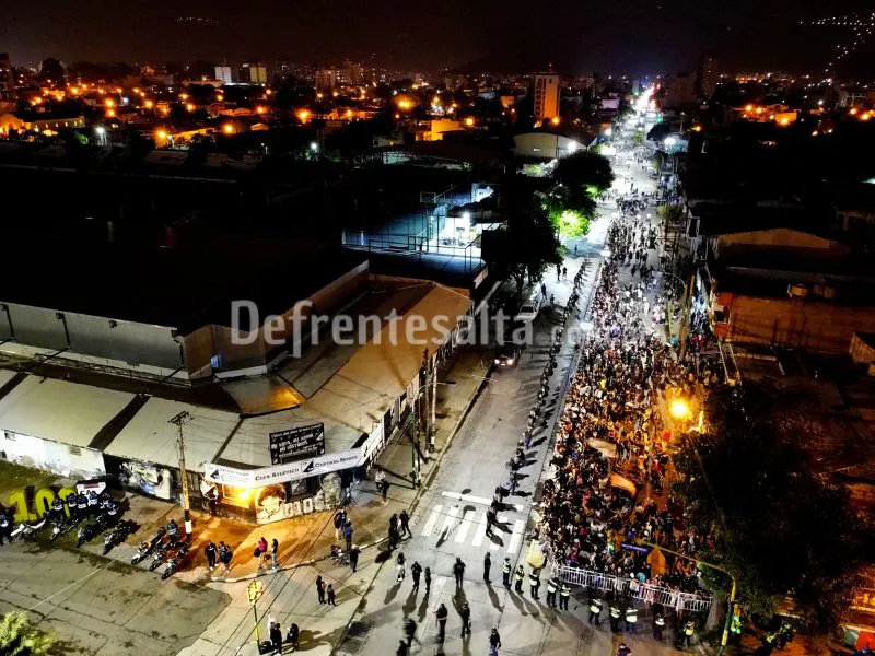 Festejos de los hinchas de Central Norte.
