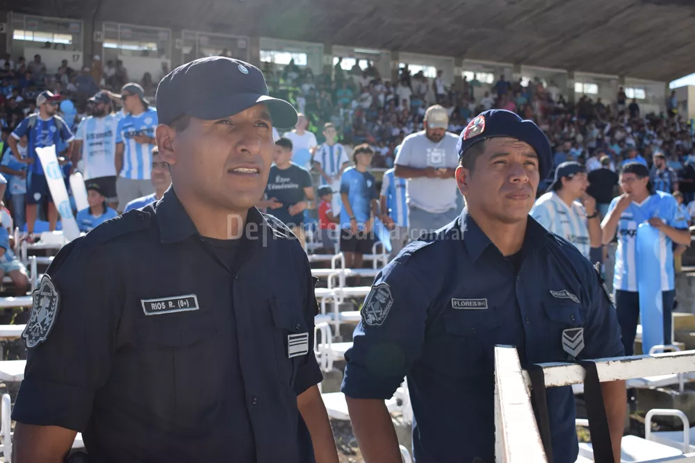 Operativo en el club Gimnasia y Tiro