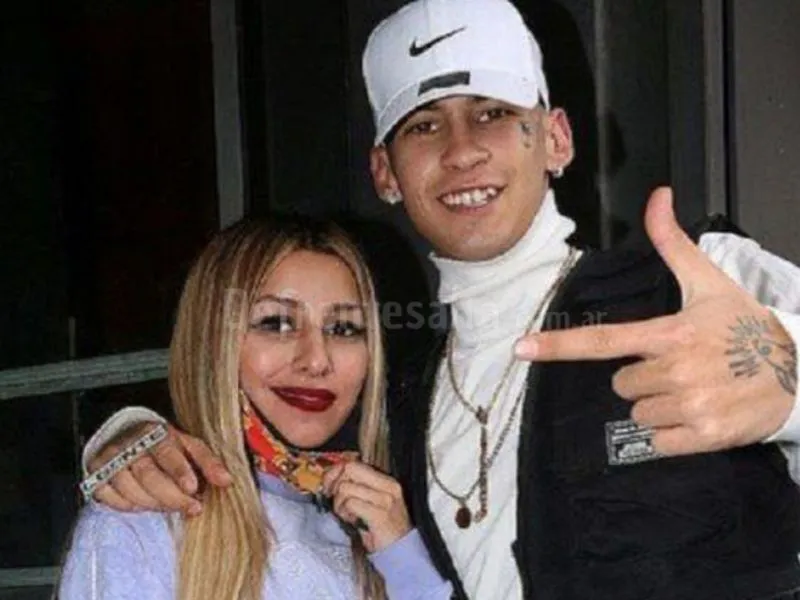 L-Gante y Tamara Báez.