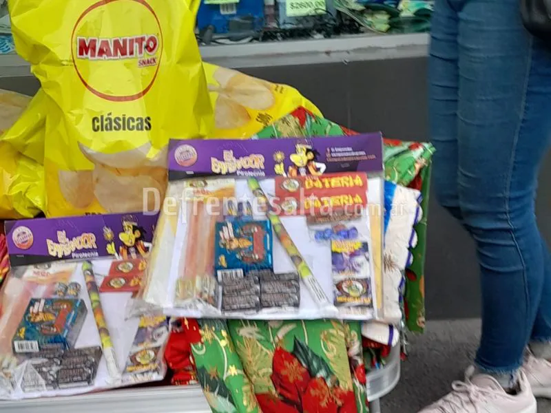 Venta ilegal de cohetes.