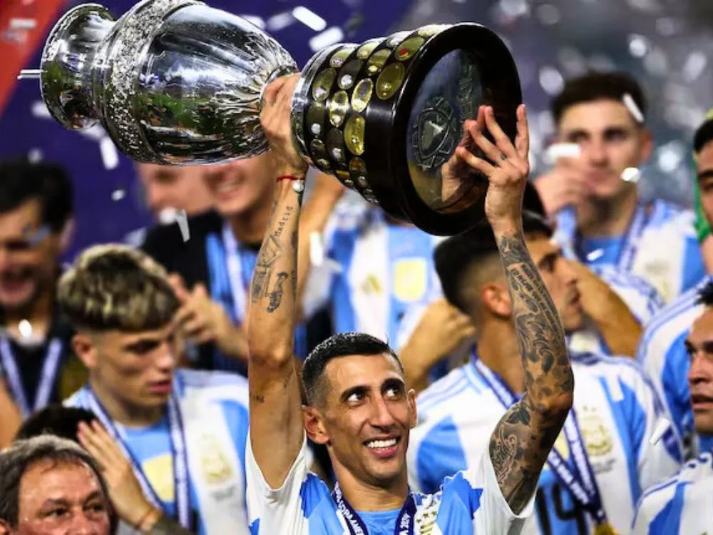 Ángel Di María levanta la Copa América