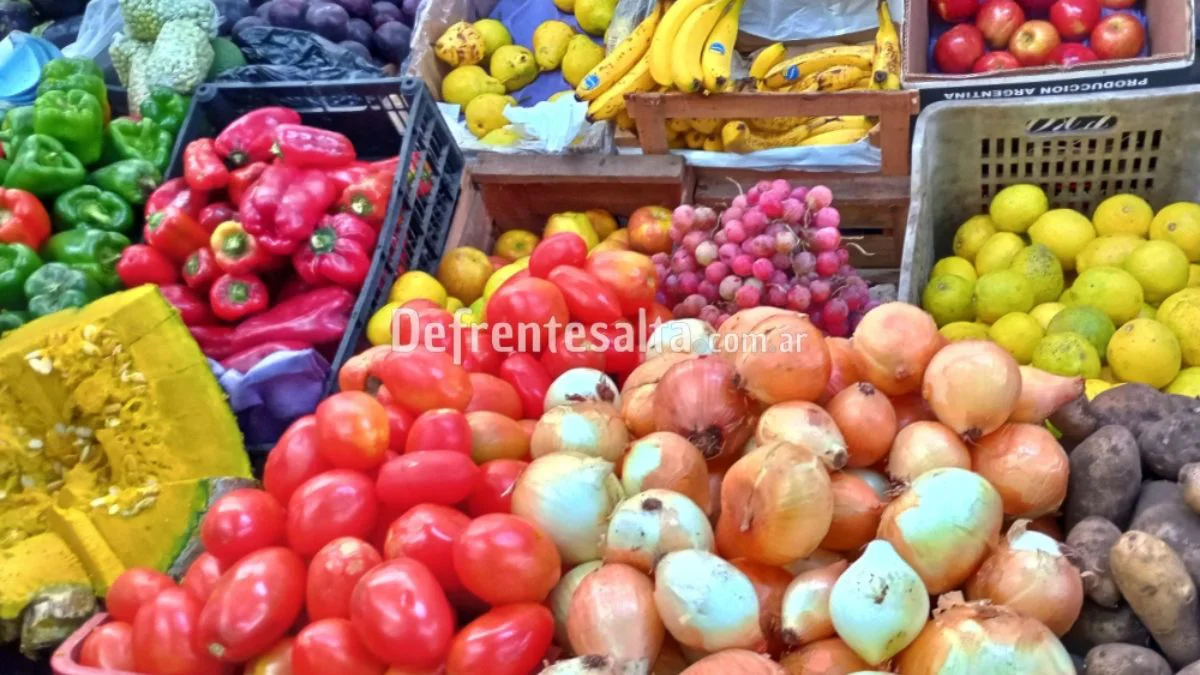 Frutas y verduras mercado en tu barrio