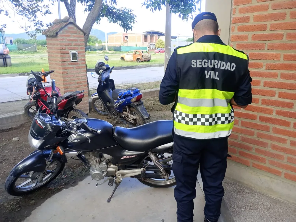 Moto recuperada en Av. Paraguay