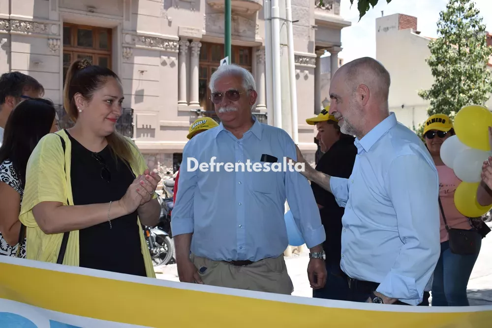 Zapata junto a Larreta