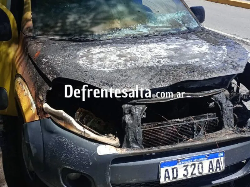 Camioneta de Edna quemada.