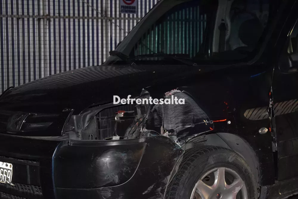 Siniestro vial entre un colectivo y camioneta 2