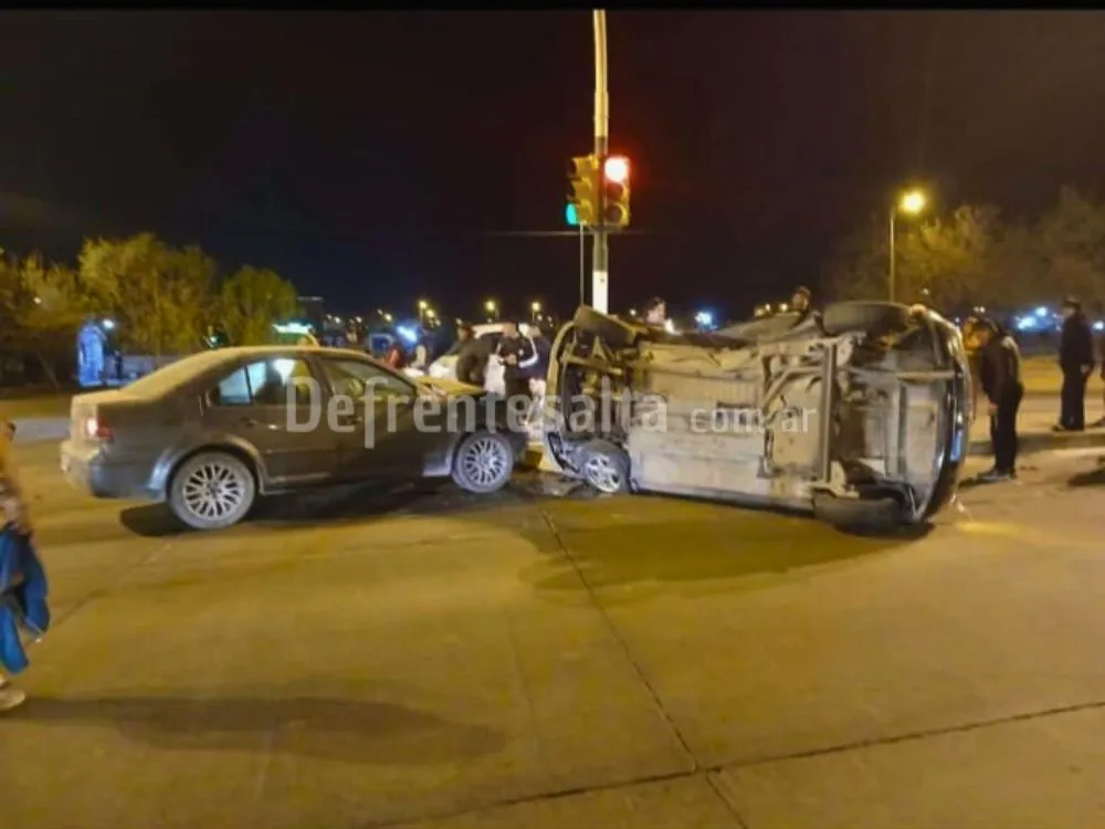 Vuelco en Ciudad Valdivia.