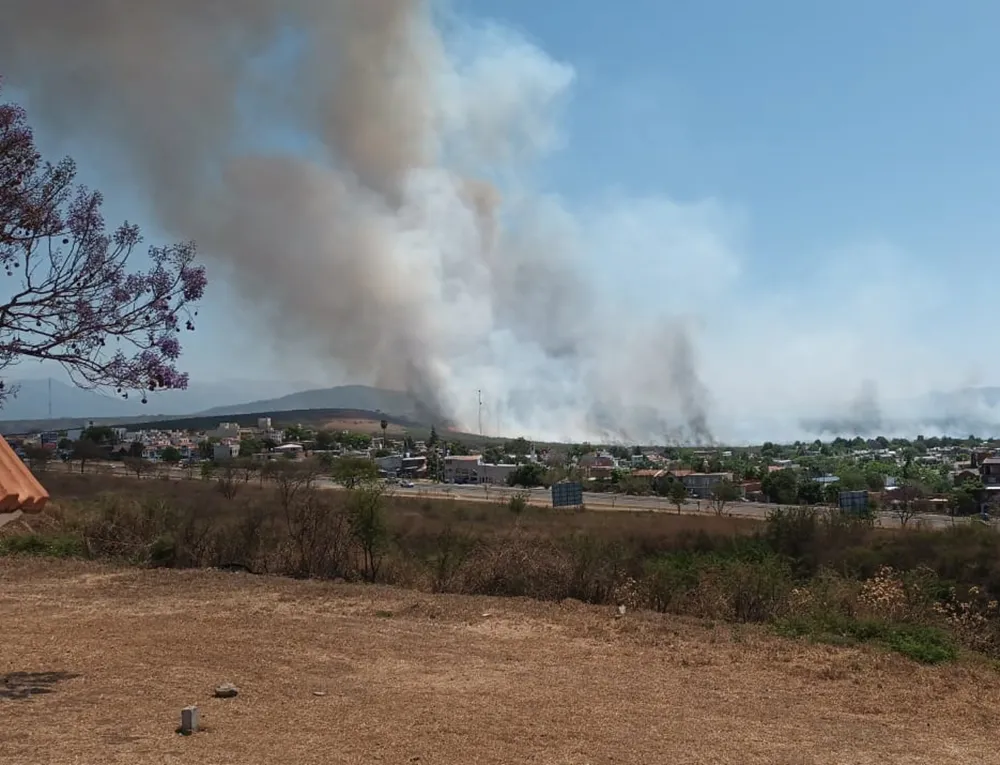 Incendio en los campos del Ejercito