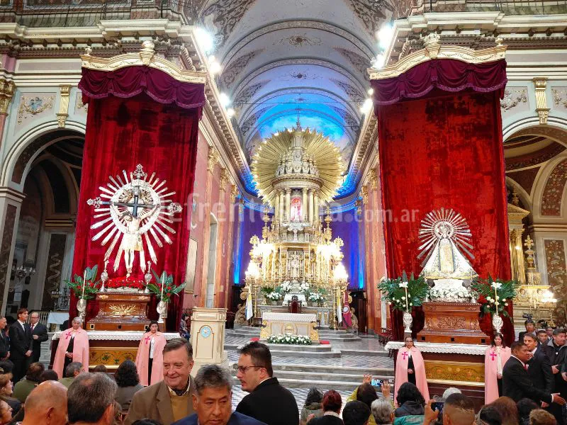 Señor y Virgen del Milagro.