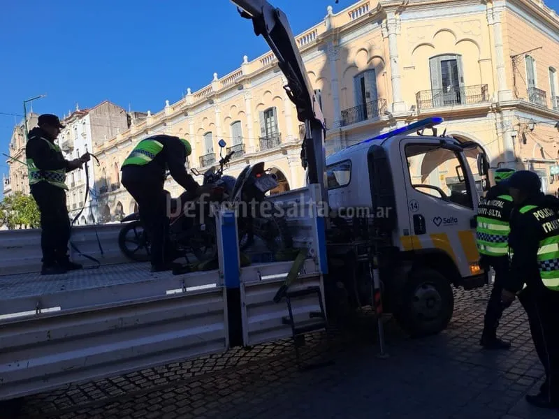 Tensión por un hombr que se resistía al secuestro de su moto.