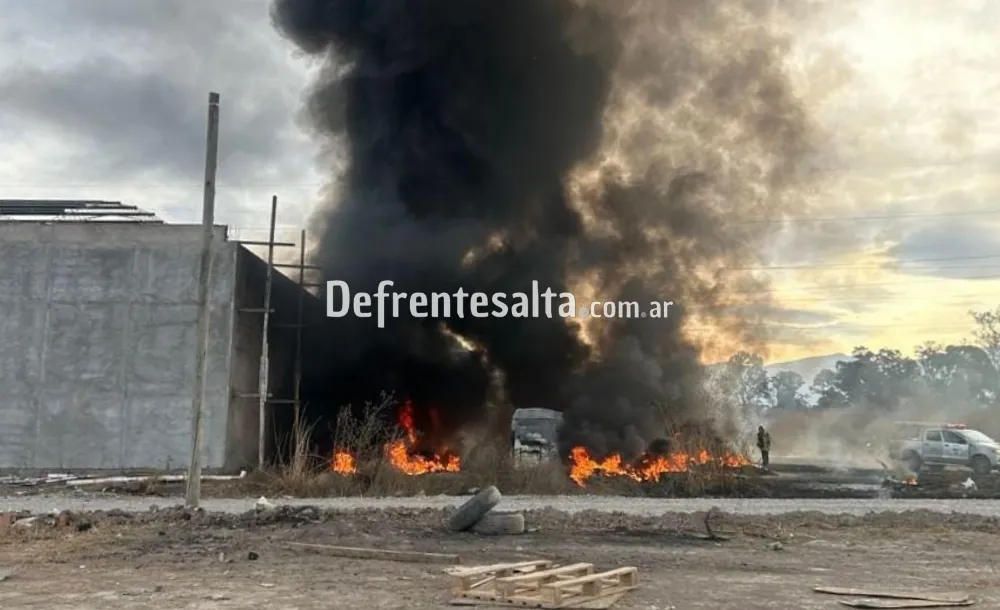 Incendio del camión en Ruta 21
