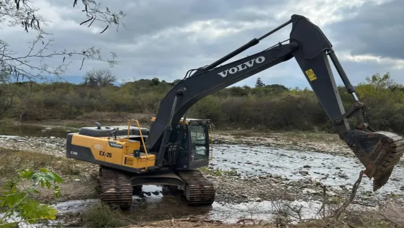 Obras de encauzamiento en San Lorenzo