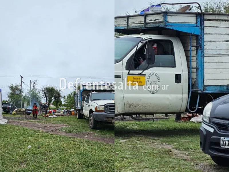 El camión de La Caldera descargando mercadería en Salta. 