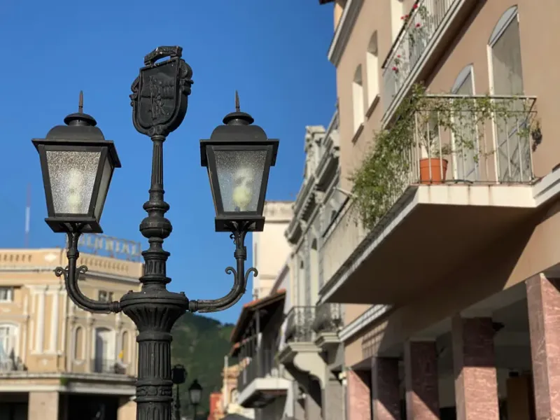 Farolas en Salta