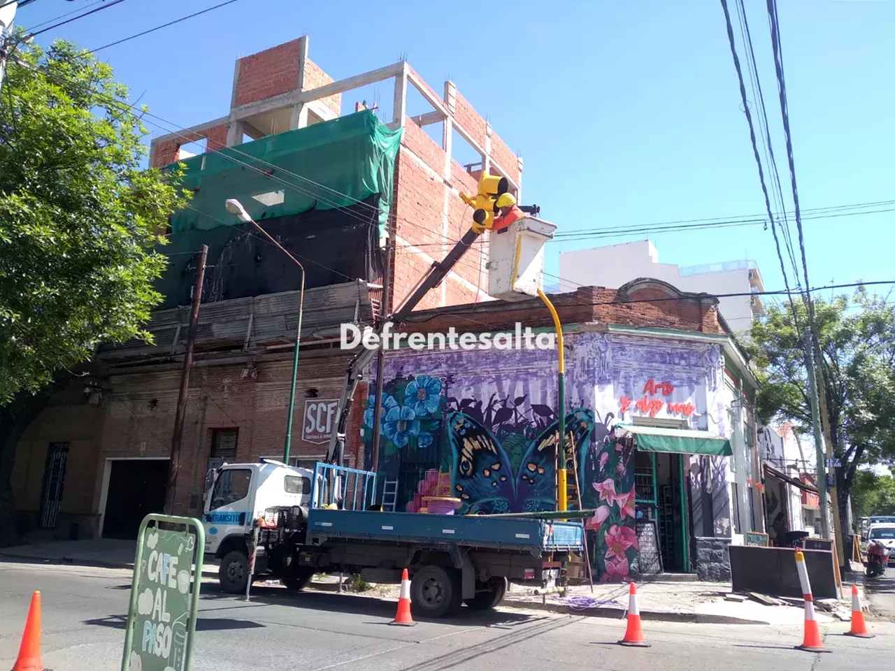 Semáforos en 12 de octubre y Mitre ok