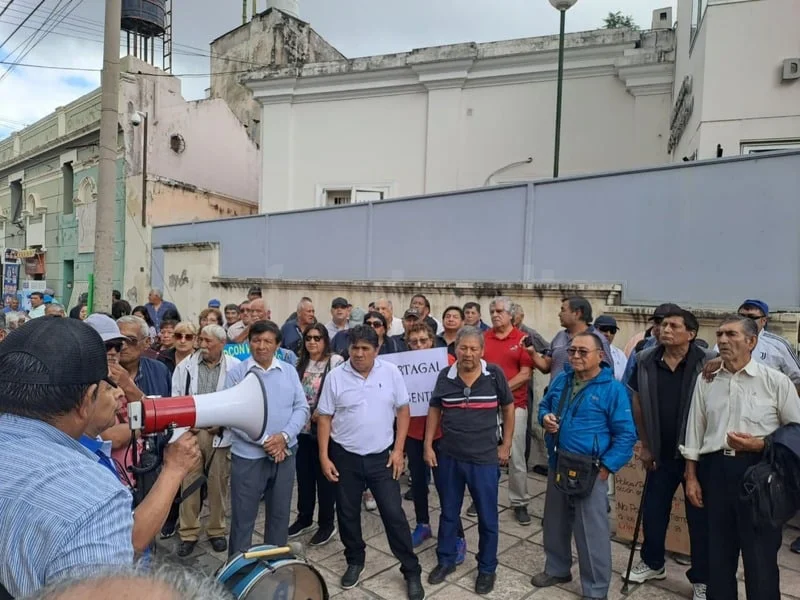 Protesta de policías retirados. 